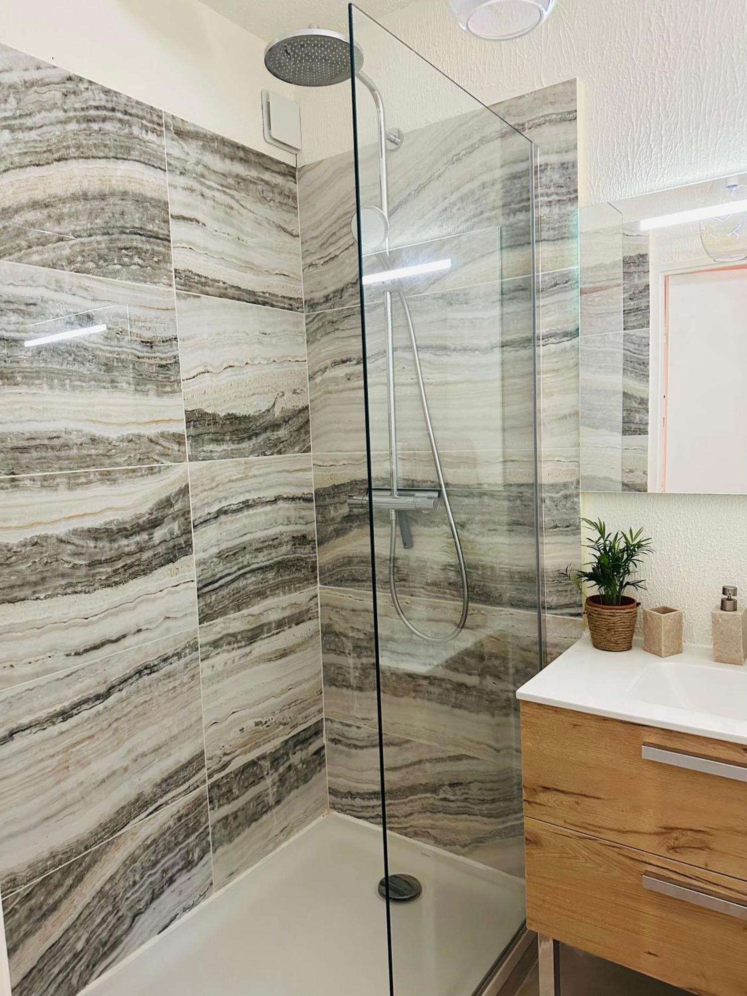 Appartement Sea Shell กาวาแลร์-ซูร์-แมร์ ภายนอก รูปภาพ